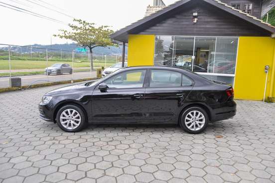 VOLKSWAGEN-JETTA-1.4 16V TSI TRENDLINE GASOLINA 4P TIPTRONIC VOLKSWAGEN-JETTA-2016