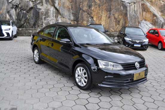 VOLKSWAGEN-JETTA-1.4 16V TSI TRENDLINE GASOLINA 4P TIPTRONIC VOLKSWAGEN-JETTA-2016