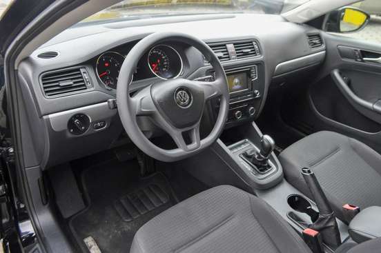 VOLKSWAGEN-JETTA-2016
