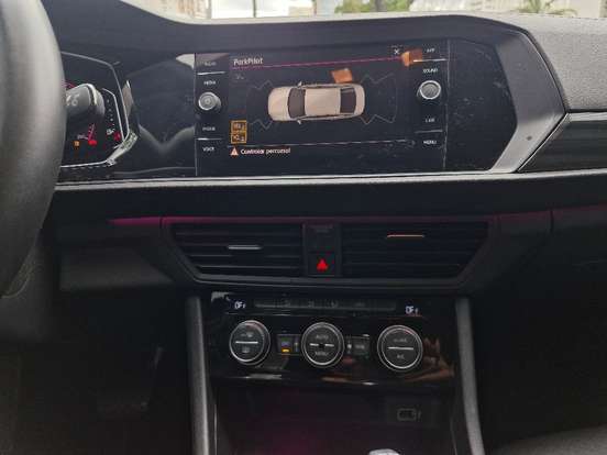 VOLKSWAGEN-JETTA-2019