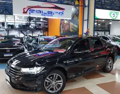 VOLKSWAGEN JETTA 1.4 250 TSI TOTAL FLEX R-LINE TIPTRONIC VOLKSWAGEN JETTA 1.4 250 TSI TOTAL FLEX R-LINE TIPTRONIC