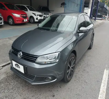 VOLKSWAGEN-JETTA-2.0 TSI HIGHLINE 200CV GASOLINA 4P TIPTRONIC VOLKSWAGEN-JETTA-2011