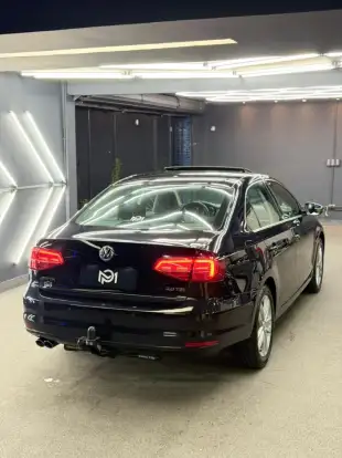VOLKSWAGEN-JETTA-2.0 TSI HIGHLINE 211CV GASOLINA 4P TIPTRONIC VOLKSWAGEN-JETTA-2016
