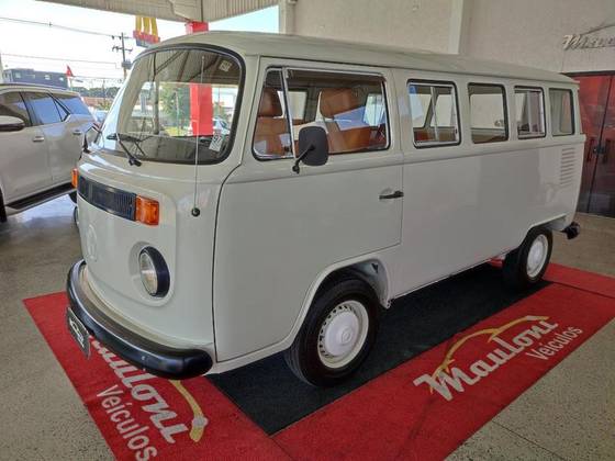 VOLKSWAGEN KOMBI 1.6 STD 8V ÁLCOOL 3P MANUAL