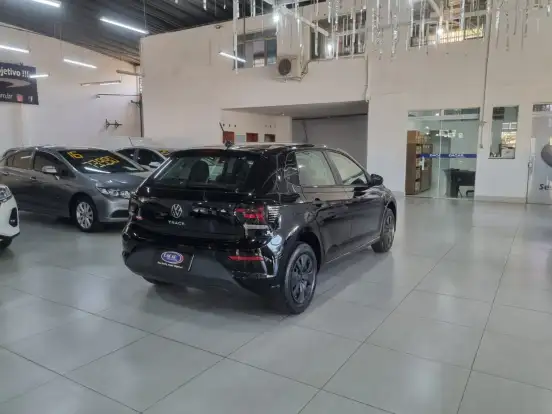 VOLKSWAGEN-POLO-2025