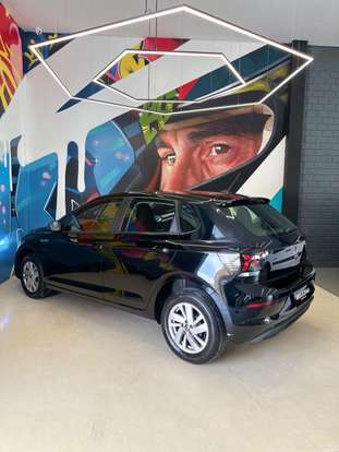 VOLKSWAGEN-POLO-2024