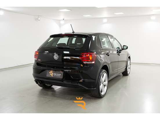 VOLKSWAGEN-POLO-2021