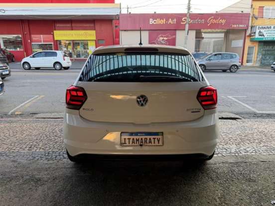 VOLKSWAGEN-POLO-2018