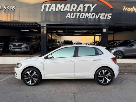 VOLKSWAGEN-POLO-2018
