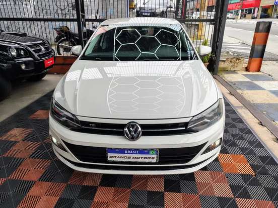 VOLKSWAGEN-POLO-1.0 200 TSI HIGHLINE AUTOMÁTICO VOLKSWAGEN-POLO-2018