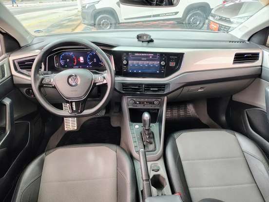 VOLKSWAGEN-POLO-1.0 200 TSI HIGHLINE AUTOMÁTICO VOLKSWAGEN-POLO-2018