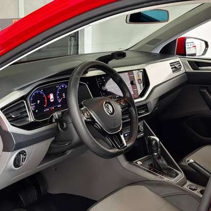 VOLKSWAGEN-POLO-2019