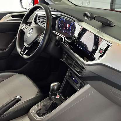VOLKSWAGEN-POLO-2019