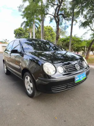 VOLKSWAGEN-POLO SEDAN-2003
