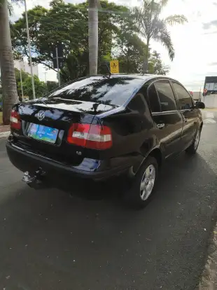VOLKSWAGEN-POLO SEDAN-2003
