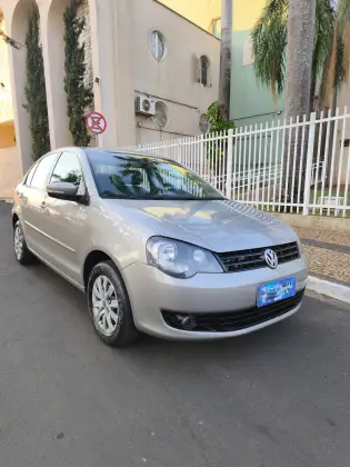 VOLKSWAGEN POLO SEDAN 1.6 MI 8V FLEX 4P MANUAL