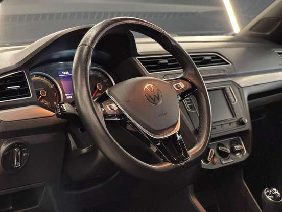 VOLKSWAGEN-SAVEIRO-2023