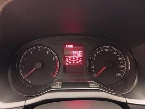 VOLKSWAGEN-SAVEIRO-2023