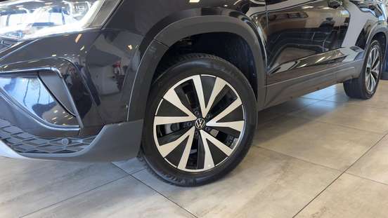 VOLKSWAGEN-TAOS-1.4 250 TSI TOTAL FLEX HIGHLINE AUTOMÁTICO VOLKSWAGEN-TAOS-2023