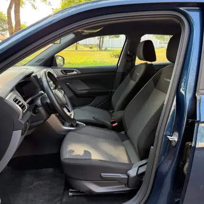 VOLKSWAGEN T-CROSS 1.0 200 TSI TOTAL FLEX AUTOMÁTICO