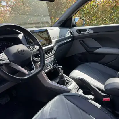 VOLKSWAGEN-T-CROSS-2024