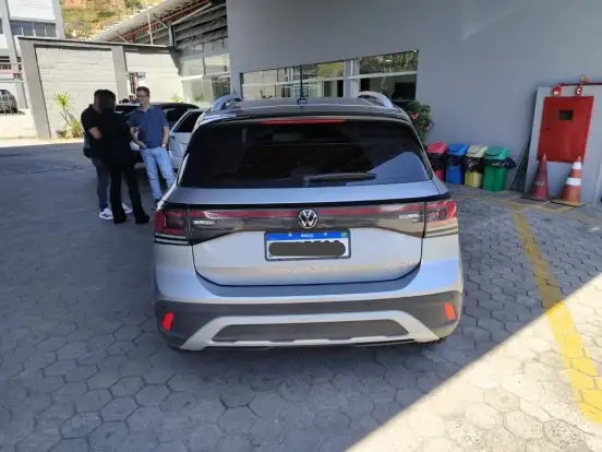 VOLKSWAGEN-T-CROSS-2025