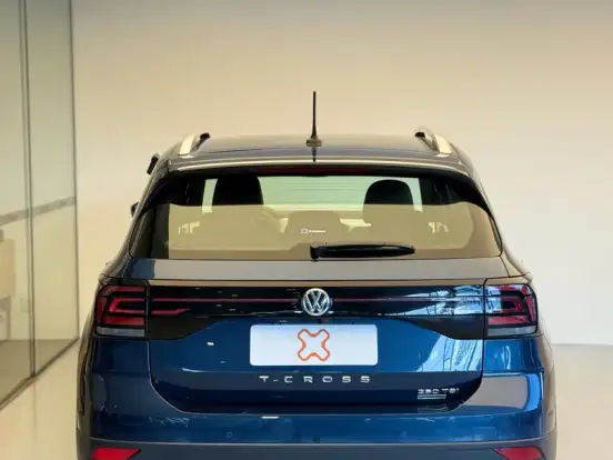 VOLKSWAGEN-T-CROSS-1.4 250 TSI TOTAL FLEX HIGHLINE AUTOMÁTICO VOLKSWAGEN-T-CROSS-2019