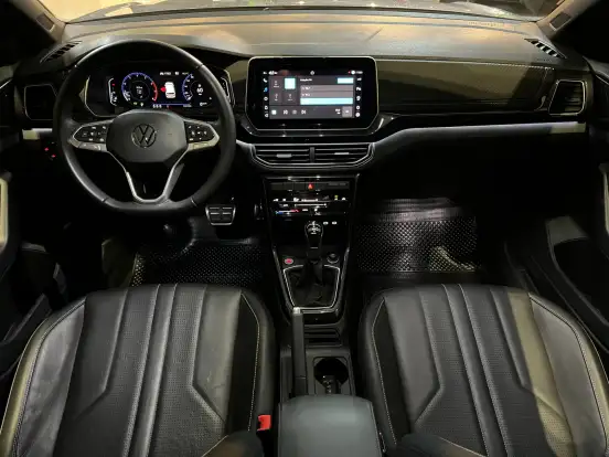 VOLKSWAGEN-T-CROSS-2024