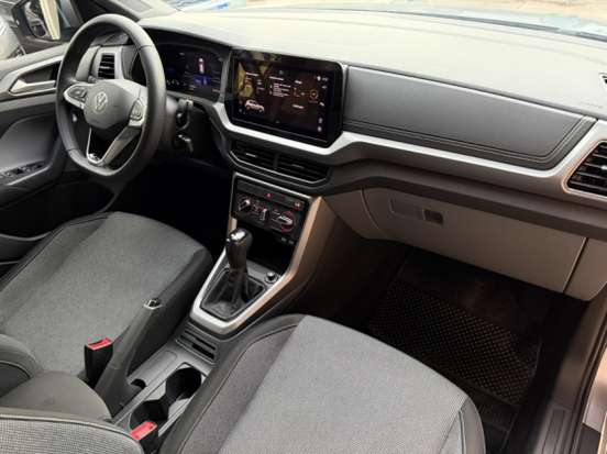 VOLKSWAGEN-T-CROSS-2024