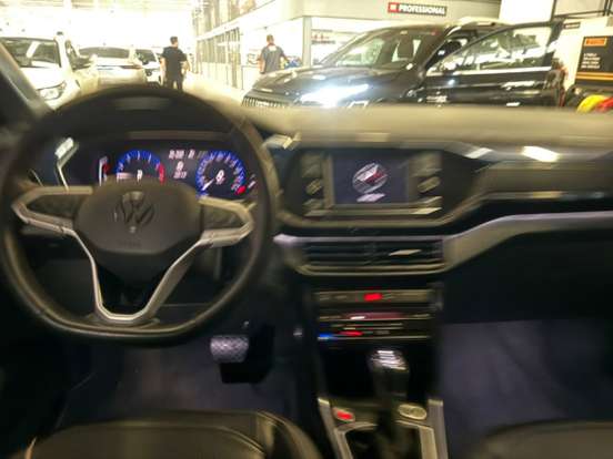 VOLKSWAGEN-T-CROSS-2023