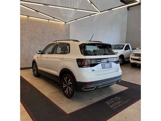 VOLKSWAGEN-T-CROSS-2023