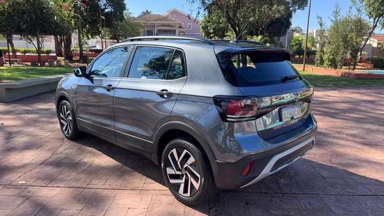 VOLKSWAGEN-T-CROSS-2024