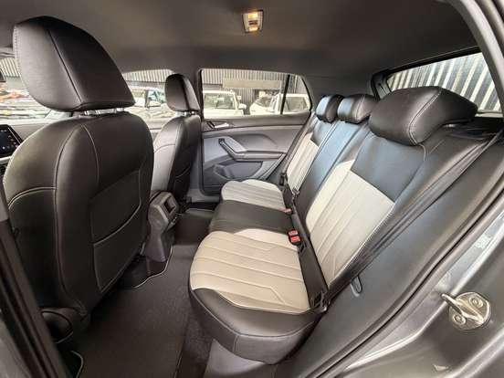 VOLKSWAGEN-T-CROSS-2025