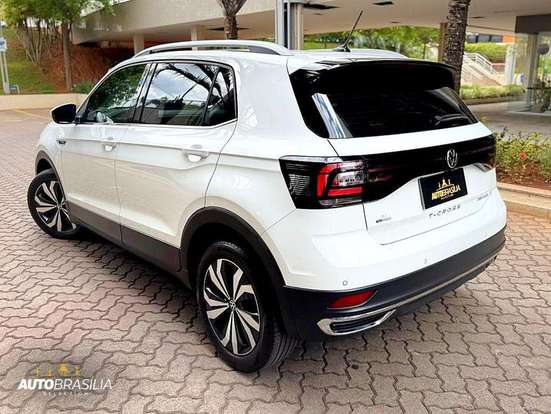 VOLKSWAGEN-T-CROSS-1.4 250 TSI TOTAL FLEX HIGHLINE AUTOMÁTICO VOLKSWAGEN-T-CROSS-2024