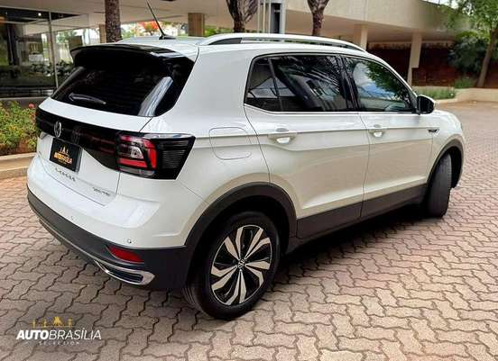 VOLKSWAGEN-T-CROSS-2024