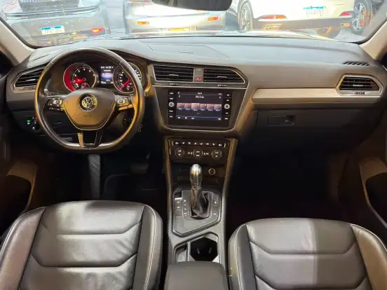 VOLKSWAGEN-TIGUAN-2018
