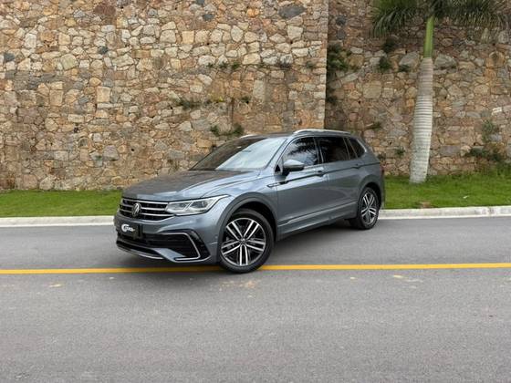 VOLKSWAGEN TIGUAN 2.0 300 TSI GASOLINA ALLSPACE R-LINE AUTOMÁTICO