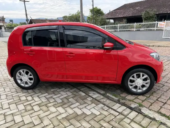 VOLKSWAGEN-UP-1.0 MPI HIGH UP 12V FLEX 4P MANUAL VOLKSWAGEN-UP-2014