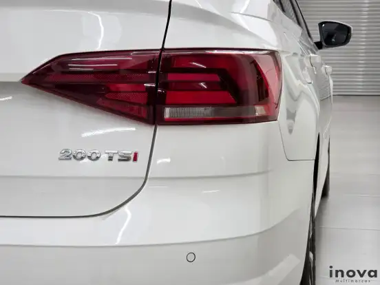 VOLKSWAGEN-VIRTUS-2022