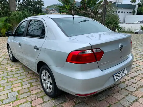 VOLKSWAGEN-VOYAGE-1.0 12V MPI TOTALFLEX 4P MANUAL VOLKSWAGEN-VOYAGE-2022