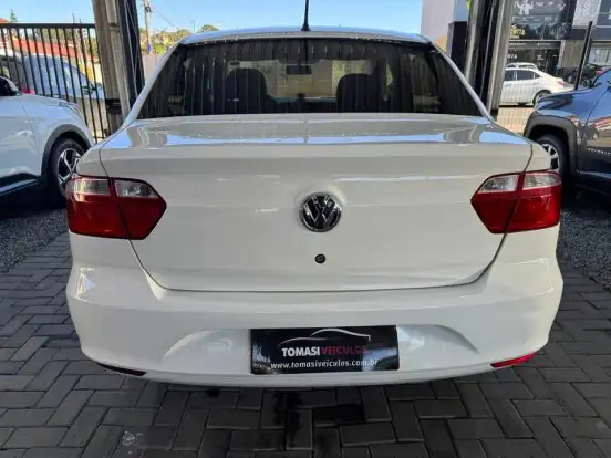 VOLKSWAGEN-VOYAGE-2021