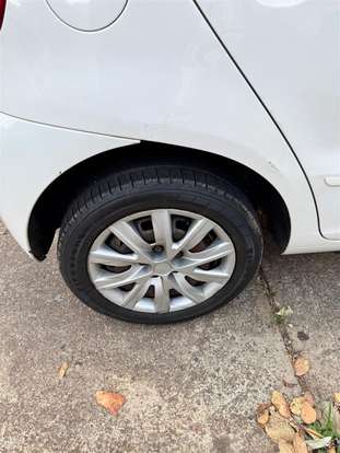 VOLKSWAGEN-FOX-2014