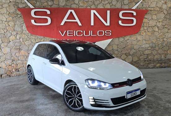 VOLKSWAGEN-GOLF-2014
