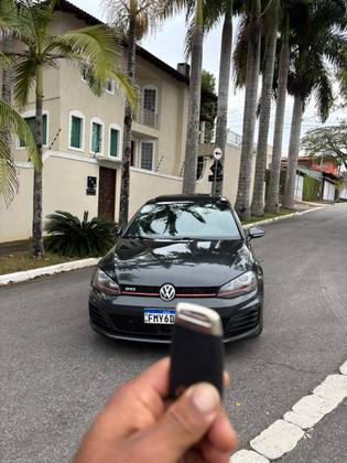 VOLKSWAGEN GOLF 2.0 TSI GTI 16V TURBO GASOLINA 4P AUTOMÁTICO