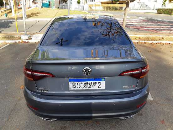 VOLKSWAGEN-JETTA-1.4 250 TSI TOTAL FLEX R-LINE TIPTRONIC VOLKSWAGEN-JETTA-2018