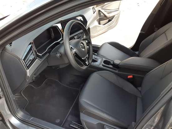 VOLKSWAGEN-JETTA-1.4 250 TSI TOTAL FLEX R-LINE TIPTRONIC VOLKSWAGEN-JETTA-2018