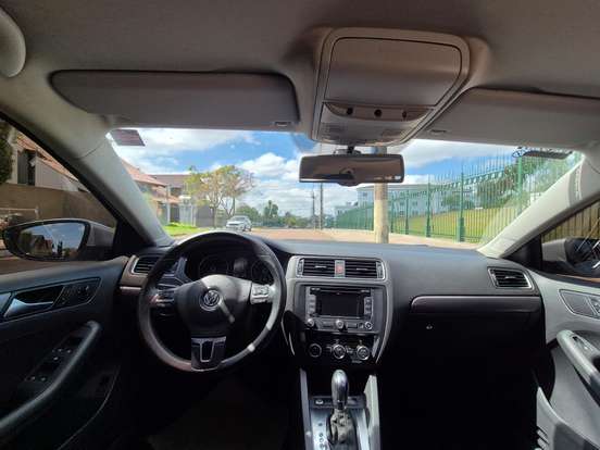 VOLKSWAGEN-JETTA-2.0 TSI HIGHLINE 211CV GASOLINA 4P TIPTRONIC VOLKSWAGEN-JETTA-2013