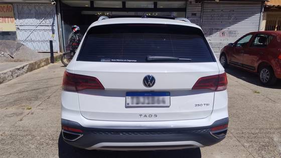VOLKSWAGEN TAOS 1.4 250 TSI TOTAL FLEX HIGHLINE AUTOMÁTICO