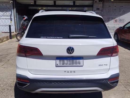 VOLKSWAGEN-TAOS-1.4 250 TSI TOTAL FLEX HIGHLINE AUTOMÁTICO VOLKSWAGEN-TAOS-2024