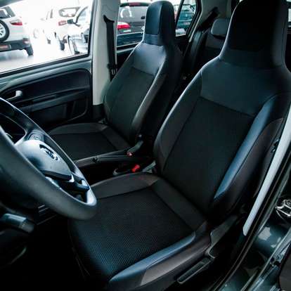 VOLKSWAGEN-UP-1.0 170 TSI TOTAL FLEX XTREME 4P MANUAL VOLKSWAGEN-UP-2019